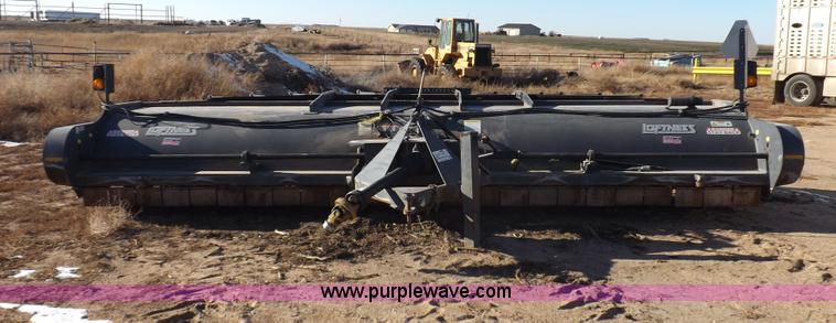 image for item I9220 Loftness center discharge shredder