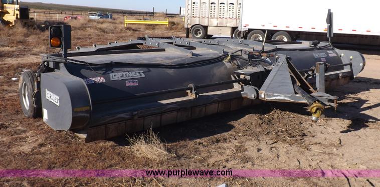 image for item I9220 Loftness center discharge shredder