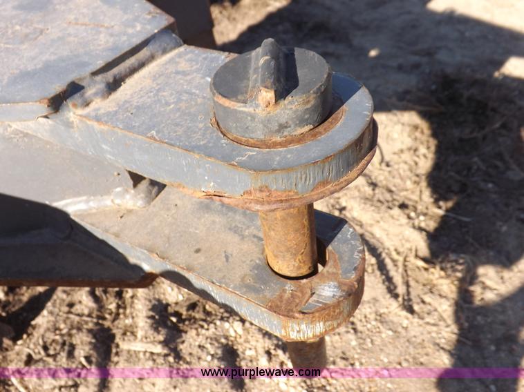 image for item I9220 Loftness center discharge shredder