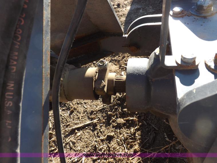 image for item I9220 Loftness center discharge shredder