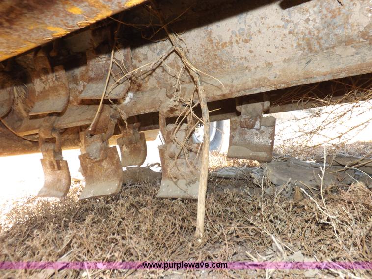 image for item I9220 Loftness center discharge shredder