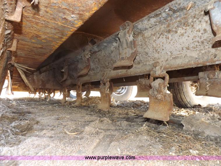 image for item I9220 Loftness center discharge shredder