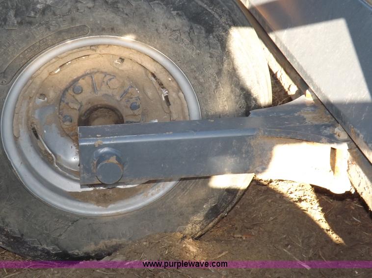 image for item I9220 Loftness center discharge shredder