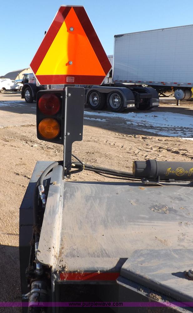 image for item I9220 Loftness center discharge shredder