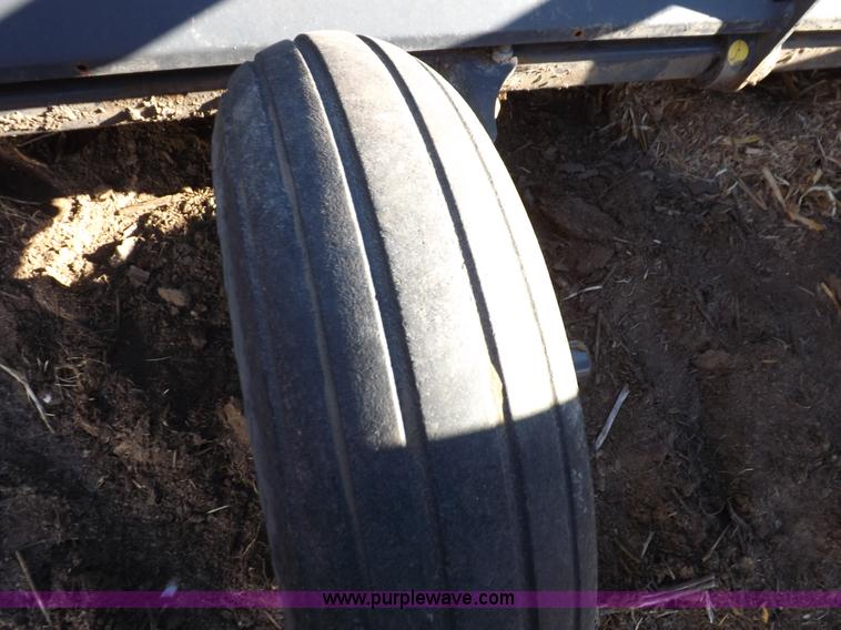 image for item I9220 Loftness center discharge shredder