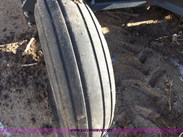 image for item I9220 Loftness center discharge shredder