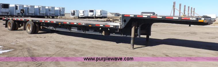 image for item I9223 2007 Transcraft step deck trailer