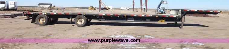 image for item I9223 2007 Transcraft step deck trailer