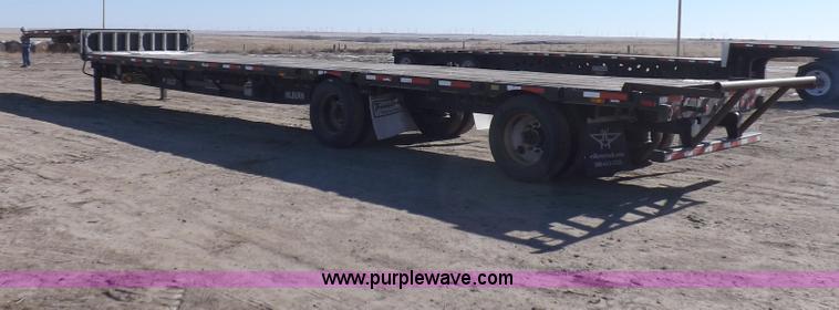 image for item I9223 2007 Transcraft step deck trailer