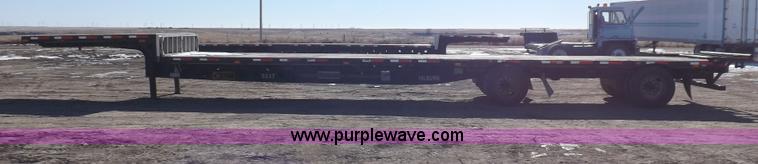 image for item I9223 2007 Transcraft step deck trailer