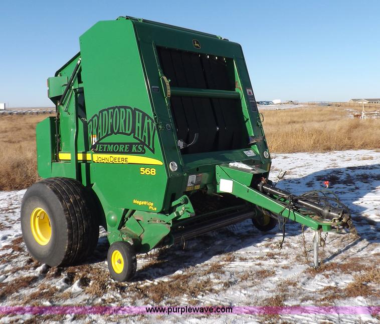 image for item I9237 2010 John Deere 568 round baler