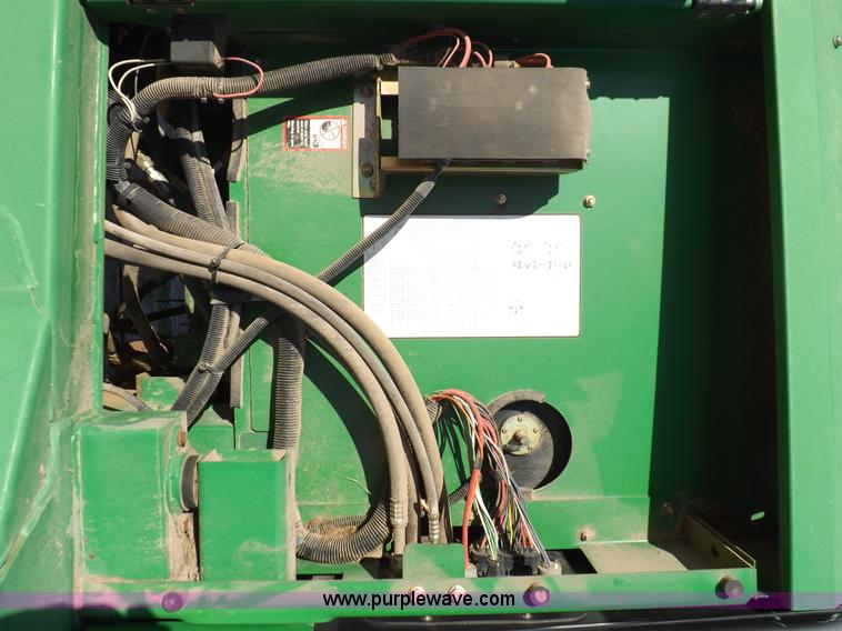 image for item I9238 2007 John Deere 4995 swather