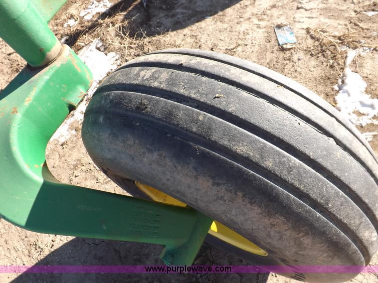 image for item I9238 2007 John Deere 4995 swather