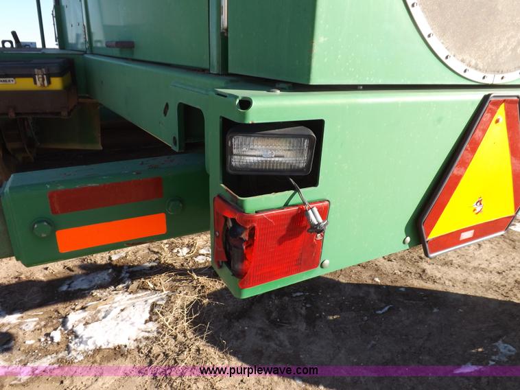 image for item I9238 2007 John Deere 4995 swather