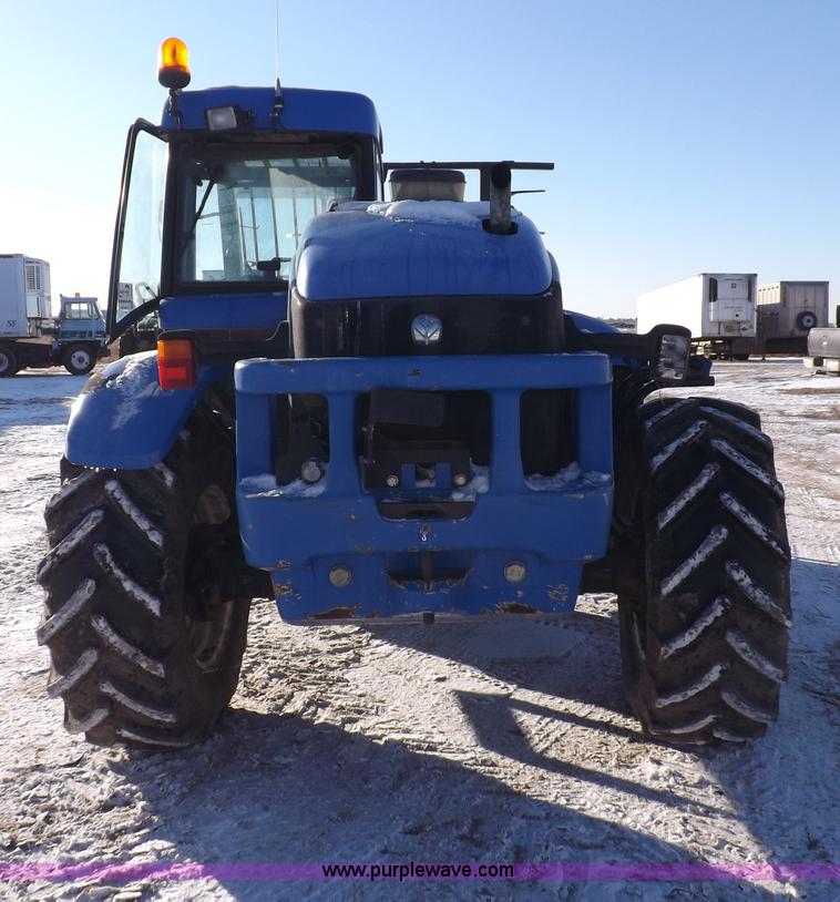 image for item I9239 New Holland LM435A telehandler