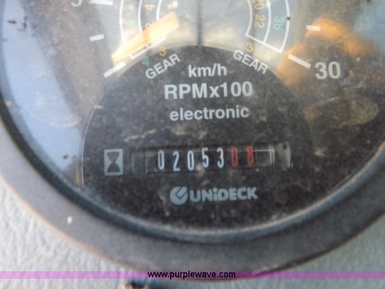 image for item I9239 New Holland LM435A telehandler