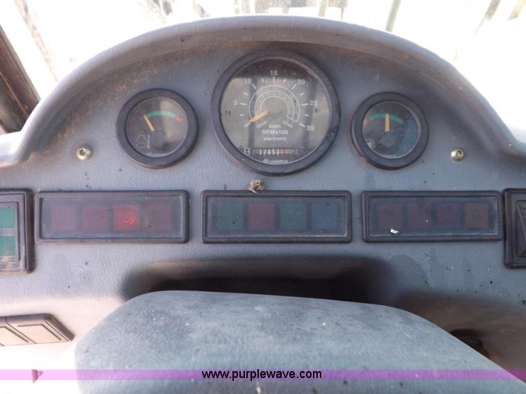 image for item I9239 New Holland LM435A telehandler