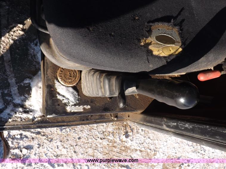 image for item I9239 New Holland LM435A telehandler