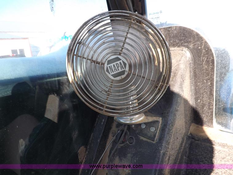 image for item I9239 New Holland LM435A telehandler