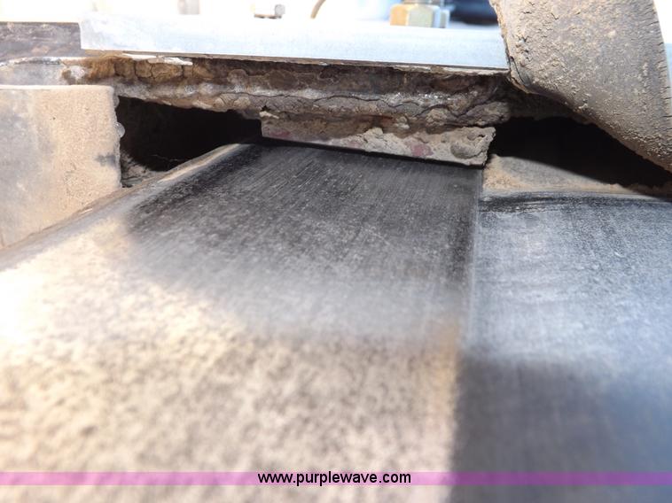 image for item I9239 New Holland LM435A telehandler