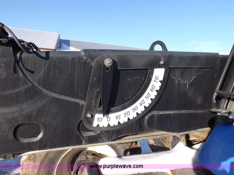 image for item I9239 New Holland LM435A telehandler