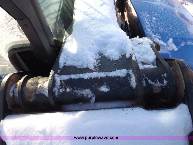 image for item I9239 New Holland LM435A telehandler