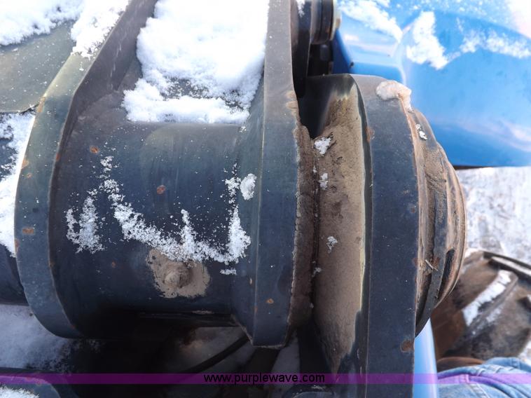 image for item I9239 New Holland LM435A telehandler