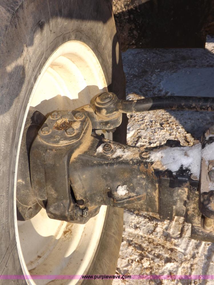 image for item I9239 New Holland LM435A telehandler