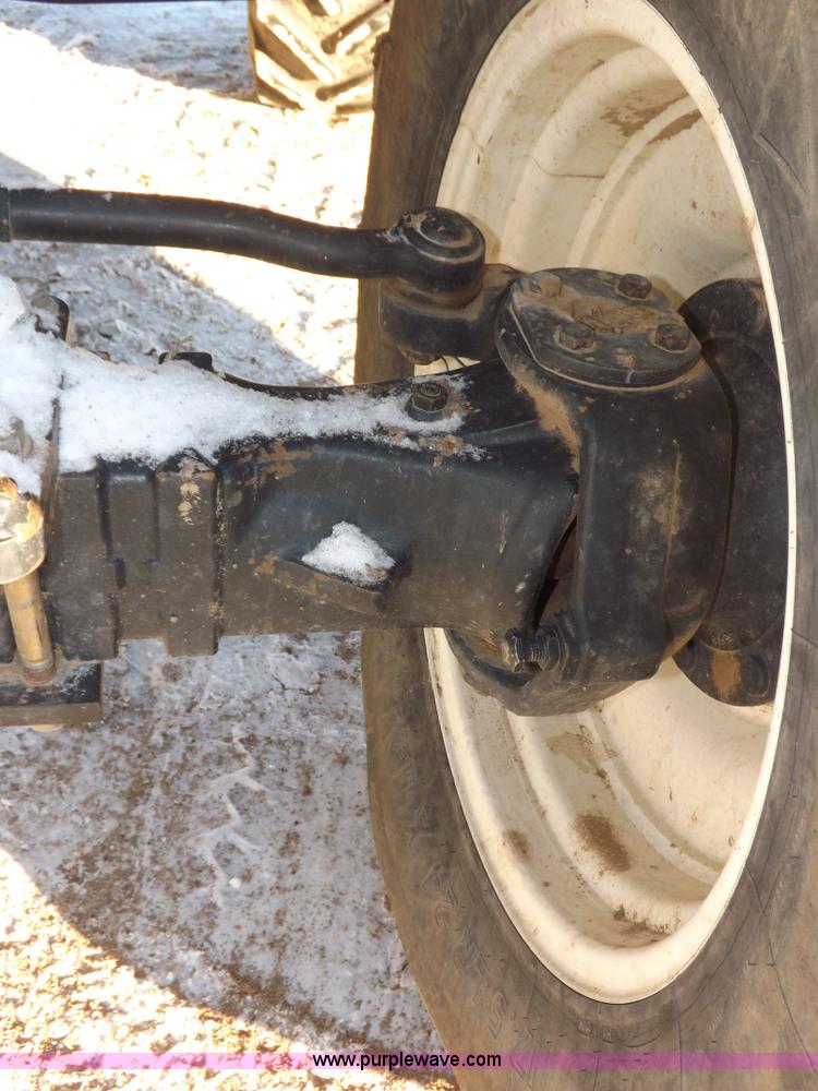 image for item I9239 New Holland LM435A telehandler