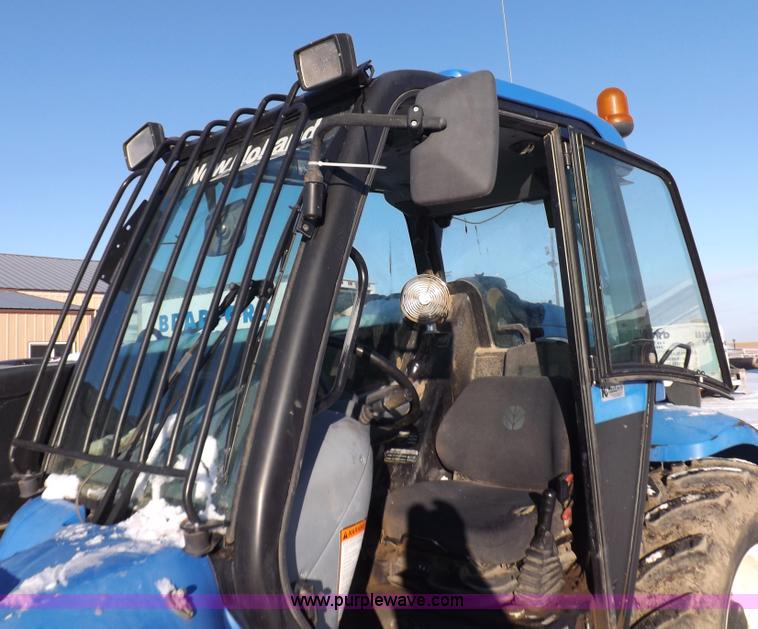 image for item I9239 New Holland LM435A telehandler