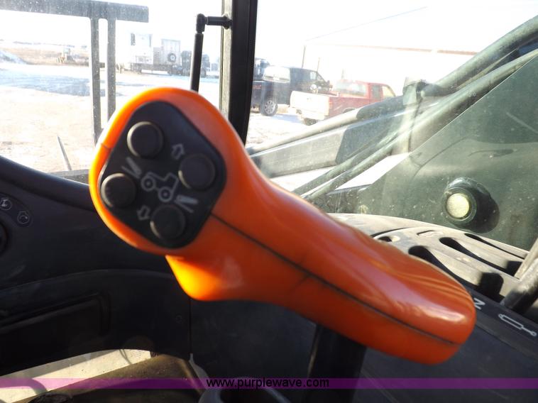 image for item I9240 2005 New Holland TV145 MFWD bi-directional tractor