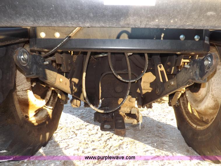 image for item I9240 2005 New Holland TV145 MFWD bi-directional tractor