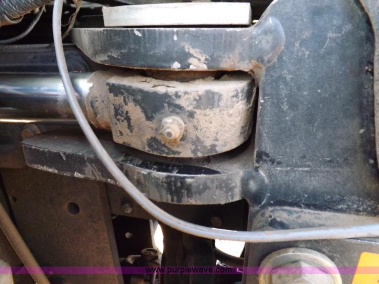 image for item I9240 2005 New Holland TV145 MFWD bi-directional tractor