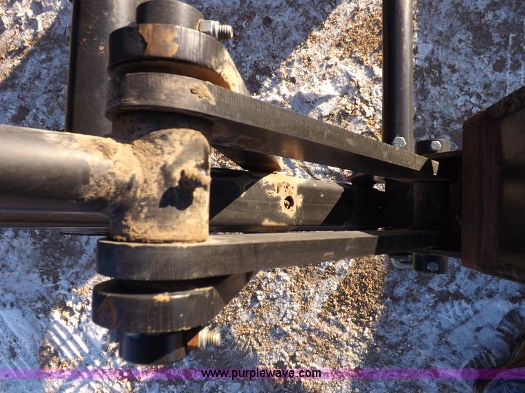 image for item I9240 2005 New Holland TV145 MFWD bi-directional tractor