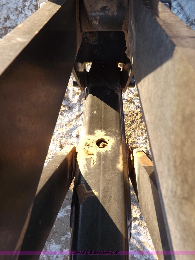 image for item I9240 2005 New Holland TV145 MFWD bi-directional tractor