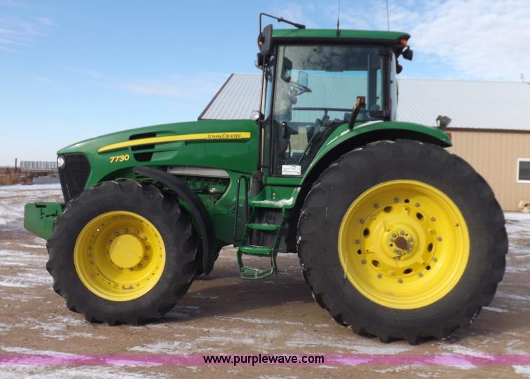 image for item I9241 2007 John Deere 7730 MFWD tractor