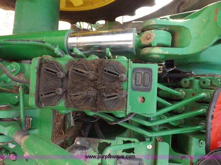 image for item I9241 2007 John Deere 7730 MFWD tractor
