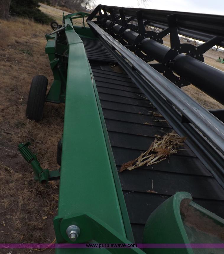 image for item I9242 2006 John Deere 936D draper head