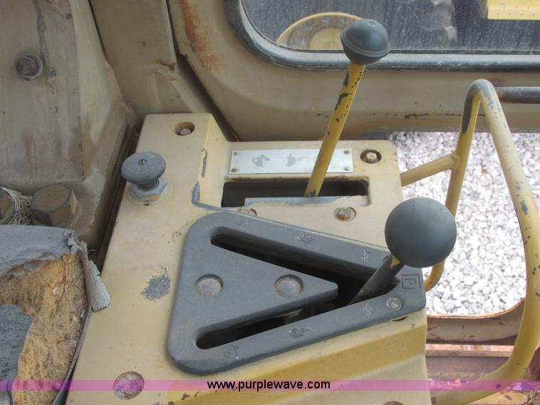 image for item AB9308 1990 Caterpillar 963 track loader