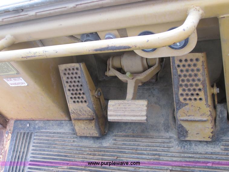 image for item AB9308 1990 Caterpillar 963 track loader