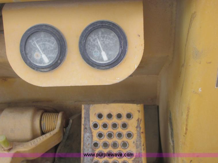 image for item AB9308 1990 Caterpillar 963 track loader