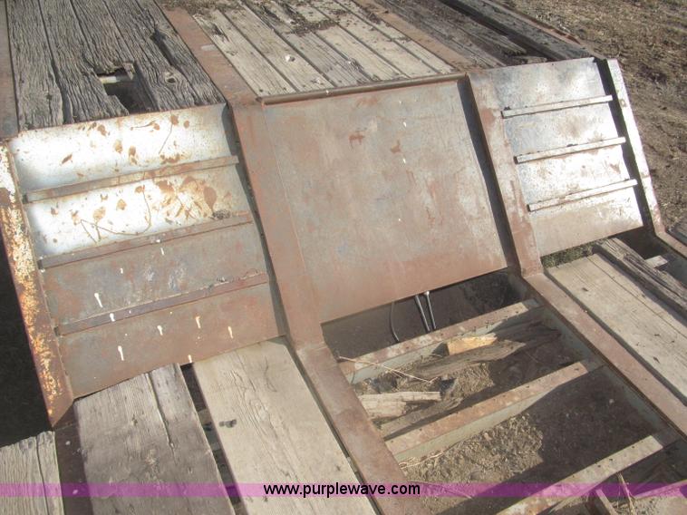 image for item AE9377 1974 Dorsey 30' dozer triple axle trailer