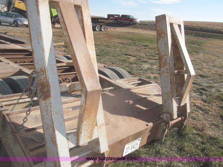 image for item AE9377 1974 Dorsey 30' dozer triple axle trailer