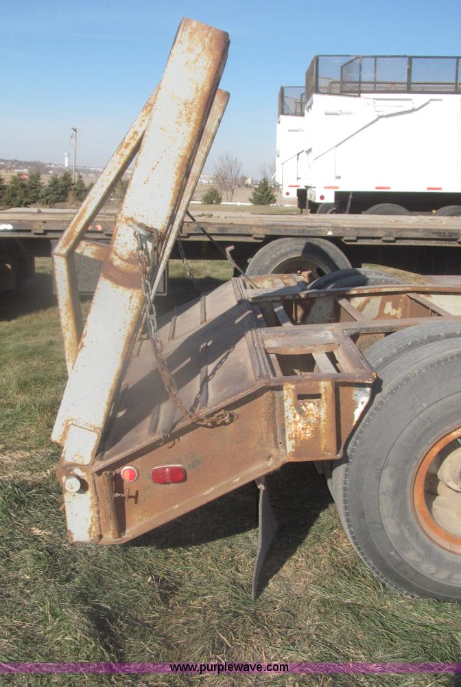 image for item AE9377 1974 Dorsey 30' dozer triple axle trailer