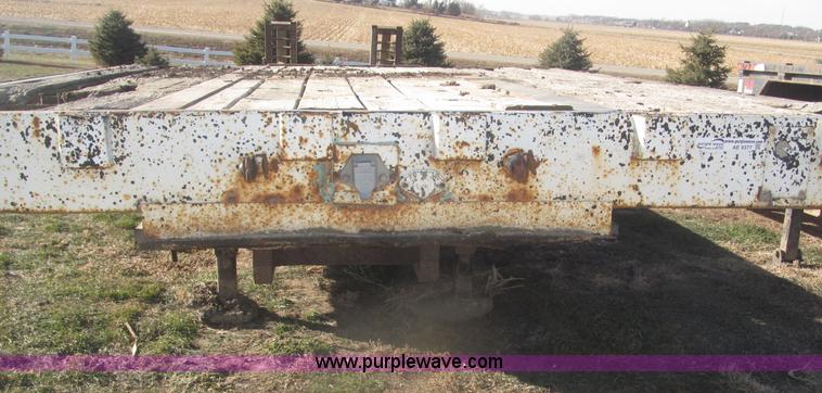 image for item AE9377 1974 Dorsey 30' dozer triple axle trailer