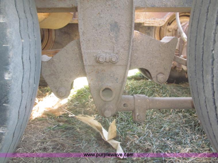 image for item AE9377 1974 Dorsey 30' dozer triple axle trailer