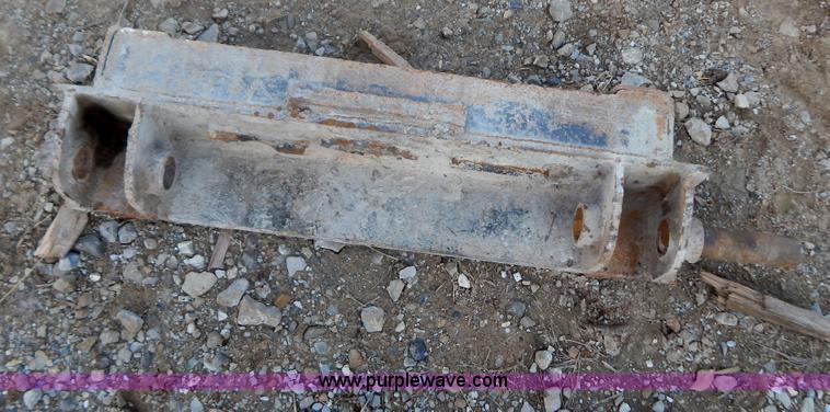 image for item AO9246 Heil 17'L dump bed