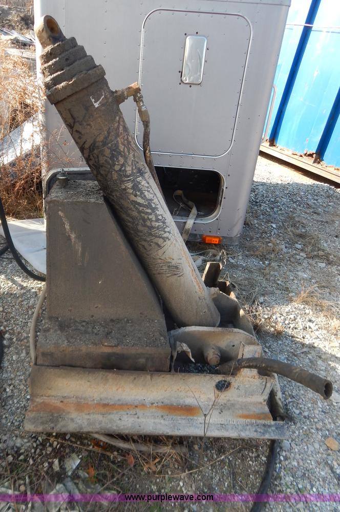 image for item AO9246 Heil 17'L dump bed