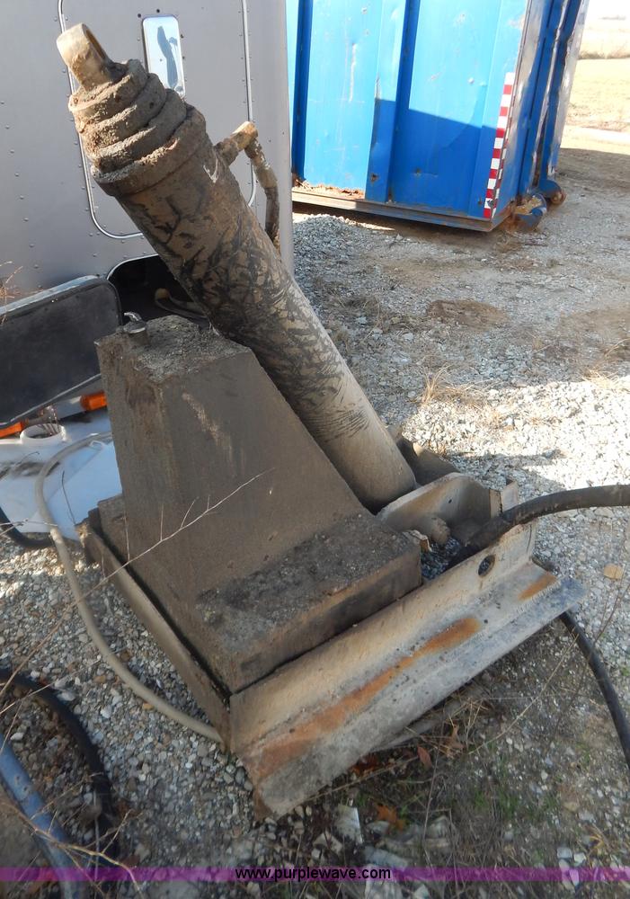 image for item AO9246 Heil 17'L dump bed