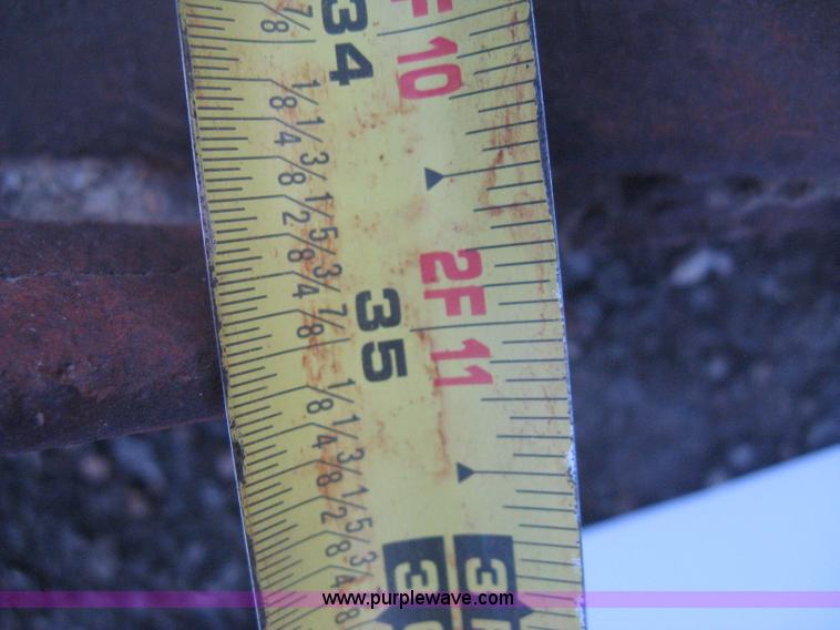 image for item AX9540 36"W seven tooth pin-on bucket